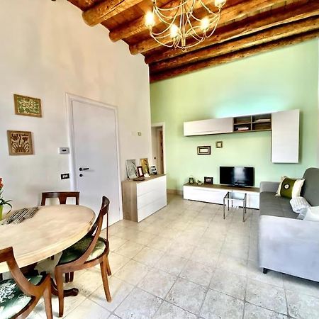Ferienwohnung Zona Fiera A 10 Minuti Dal Centro Con Parcheggio Verona Exterior foto