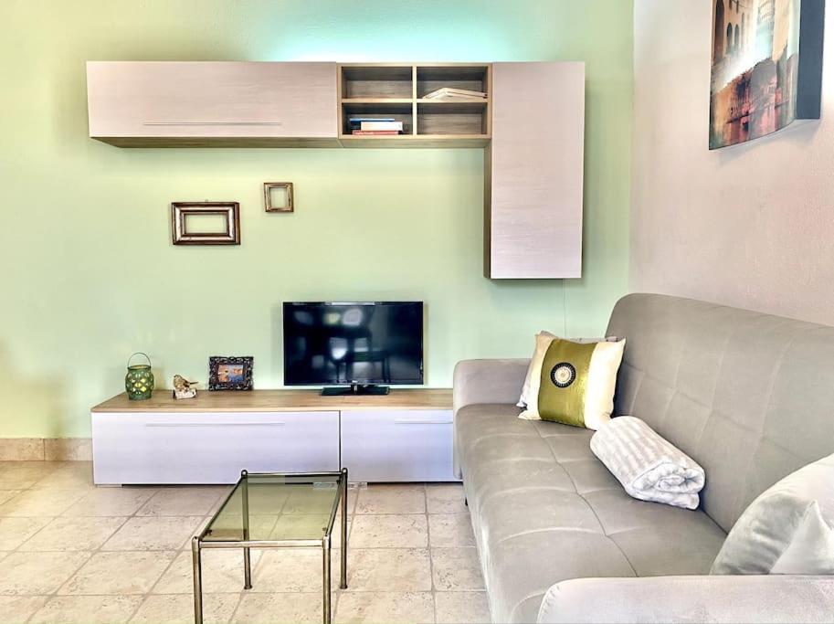 Ferienwohnung Zona Fiera A 10 Minuti Dal Centro Con Parcheggio Verona Exterior foto